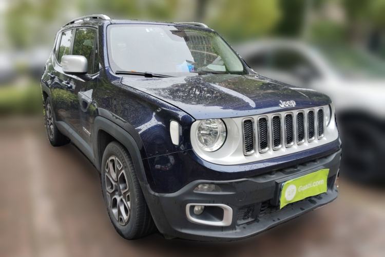 Used Jeep Renegade 2018 Connected Large Screen Version 180T Automatic Smart Version Front Right 45 Deg