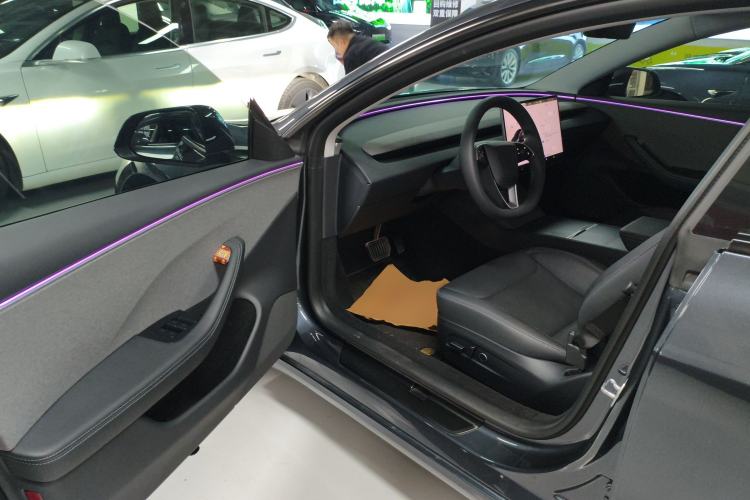 Used Tesla Model 3 2023 Rear-Wheel-Drive Version
