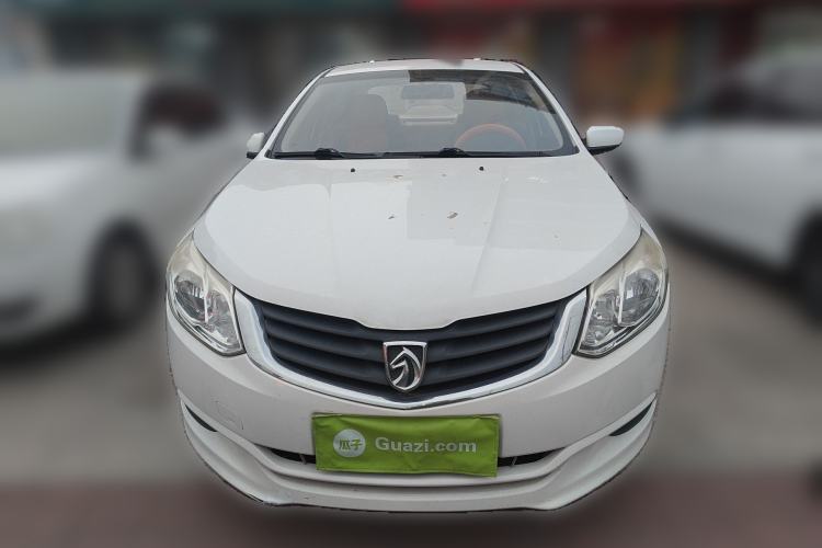 Used Baojun 630 2014 1.5L manual standard version Front