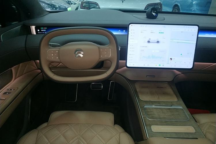 Used Nio ET9 2025 100kWh Signature Edition
