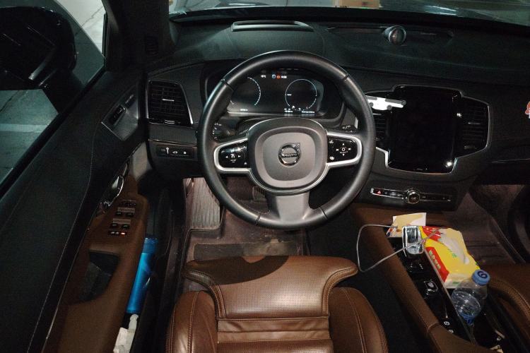 Used Volvo XC90 New Energy 2022 E-Drive Hybrid T8 Luxury Flagship 7-Seater Steering Wheel