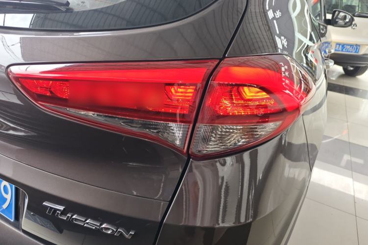 Used Hyundai Tucson 2015 1.6T Dual-Clutch Two-Wheel-Drive Leading Model
