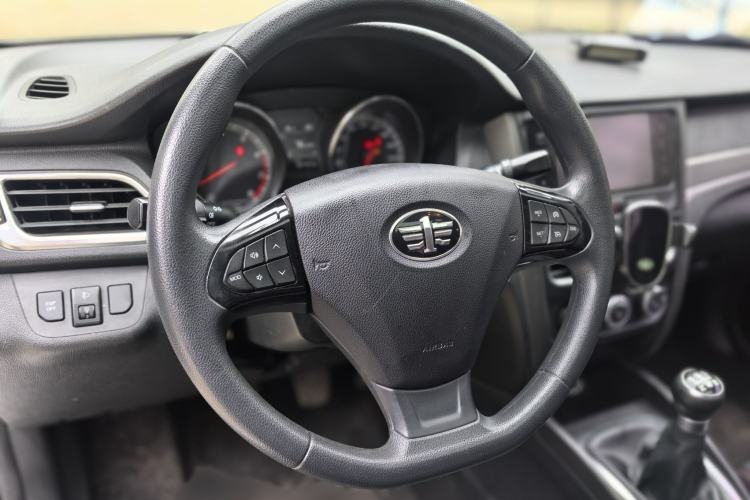 Used Bestune B30 2016 1.6L manual luxury version
