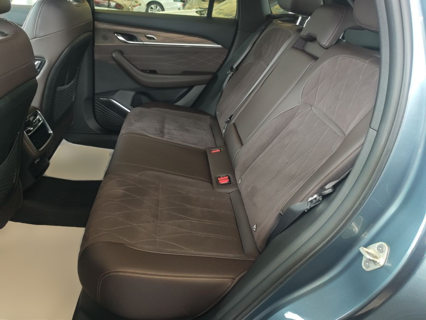 Geely Auto Monjaro L 2026 Model Oriental Yao 2.0TD Automatic Wangyue Edition — снимка 20
