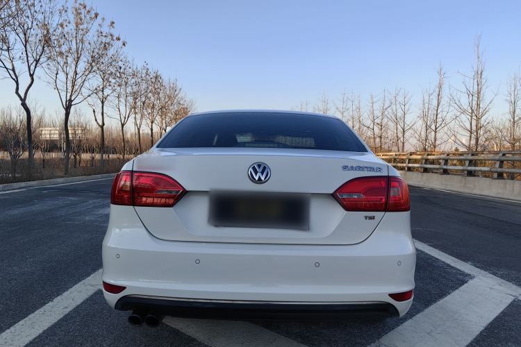 Used Volkswagen Sagitar 2014 Revised Version 1.4TSI Automatic Luxury Edition
