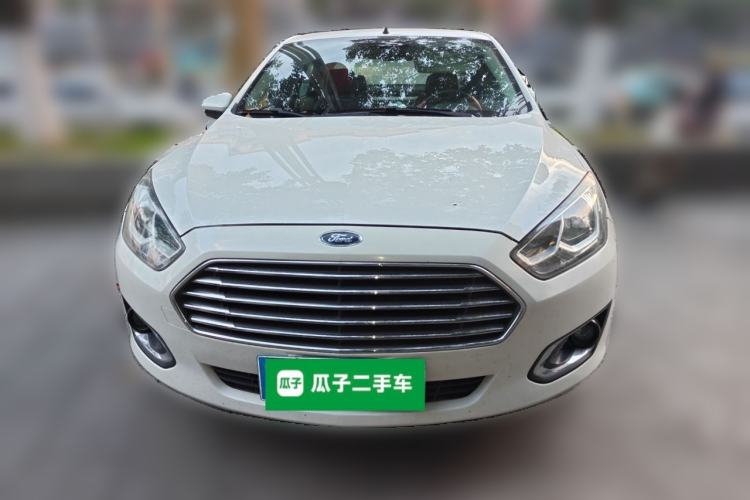 Used Ford Escort 2015 1.5L Manual Fashion Edition