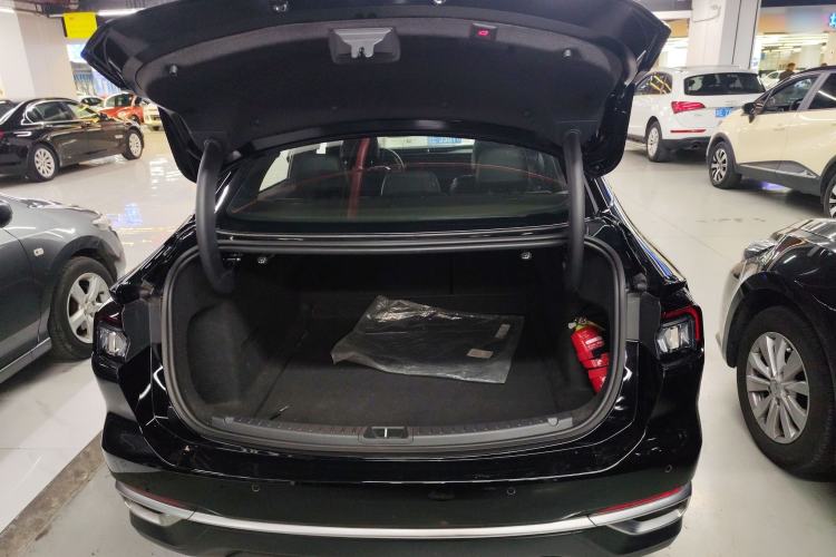 Used Ford Mondeo 2022 Facelifted EcoBoost 245 Ultimate Edition Trunk