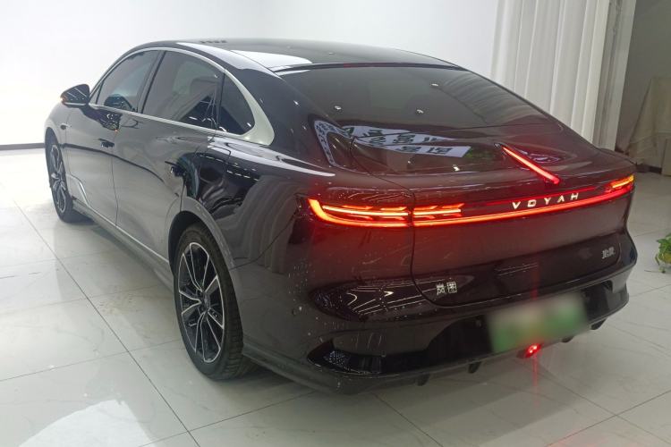 Used VOYAH PASSION 2024 PHEV Four-Wheel Drive Ultra-Long Range Flagship Model
