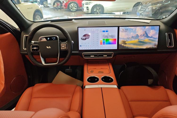 Used Li Auto L8 2023 Air model
