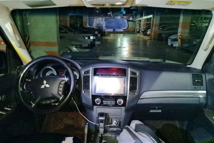 Used Mitsubishi Pajero 2020 3.0L Automatic Luxury Off-Road Version