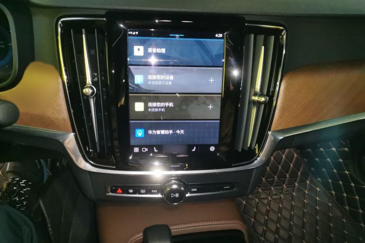 Used Volvo S90 New Energy 2024 Plug-in Hybrid Four-Wheel Drive Long-Range Zhiyi Luxury Edition Audio And AC Panel