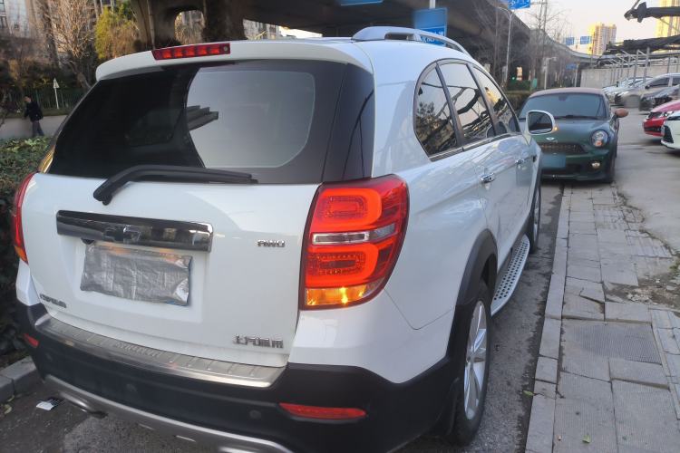Used Chevrolet Captiva 2017 2.4L 4x4 Flagship Edition 7-Seater