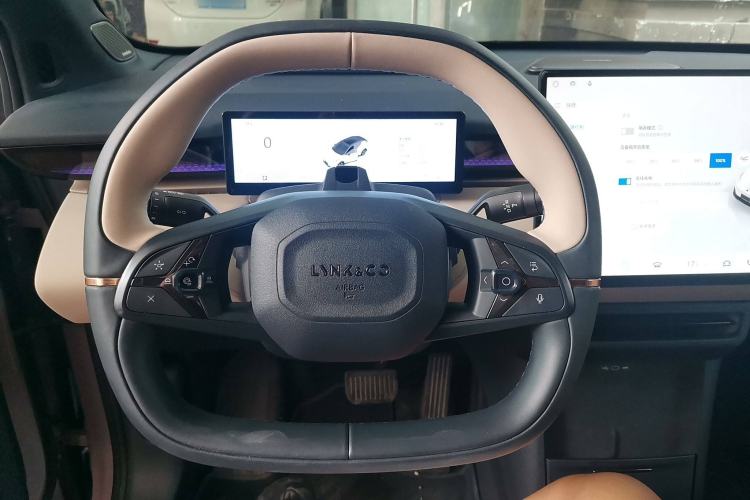 Used Lynk & Co Z20 2025 530 km Range Rear-Wheel Drive Max
