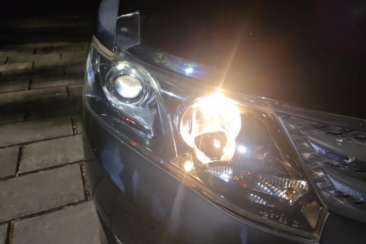 Used Zotye Z300 2012 1.5L Manual Luxury Version
