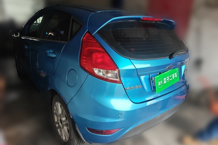 Used Ford Fiesta 2013 Hatchback 1.5L Automatic Fashion Edition
