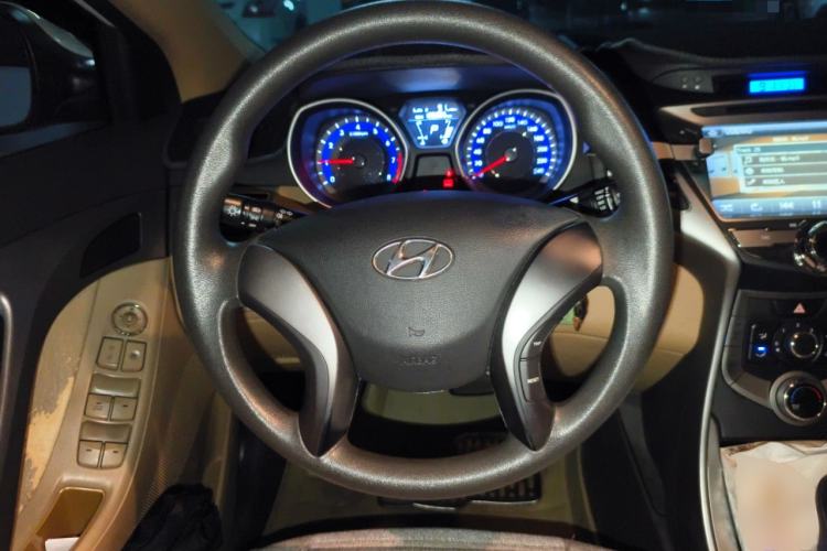 Used Hyundai Elantra (5th Generation / Langdong) 2012 1.6L Automatic Fashion Edition