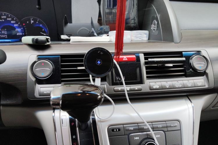 Used Honda Elysion 2015 2.4L VTi Luxury Edition