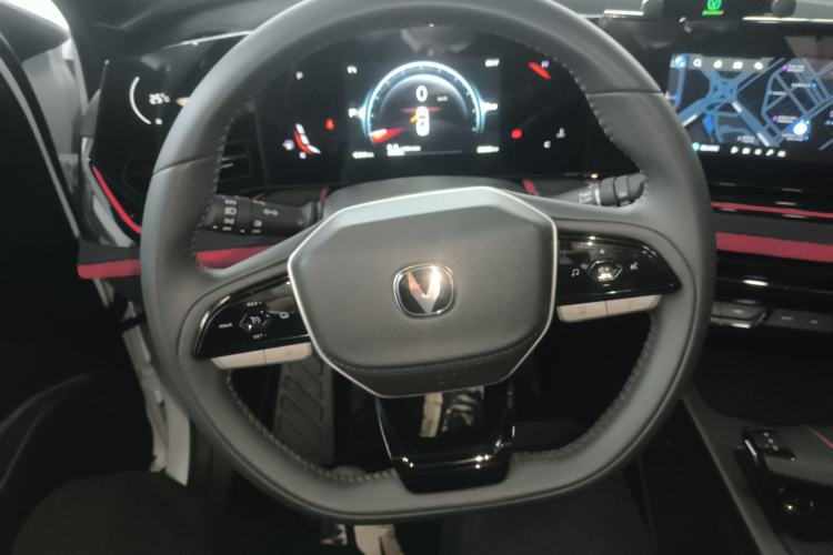 Used Changan X5 PLUS 2025 1.5T DCT Pioneer Edition
