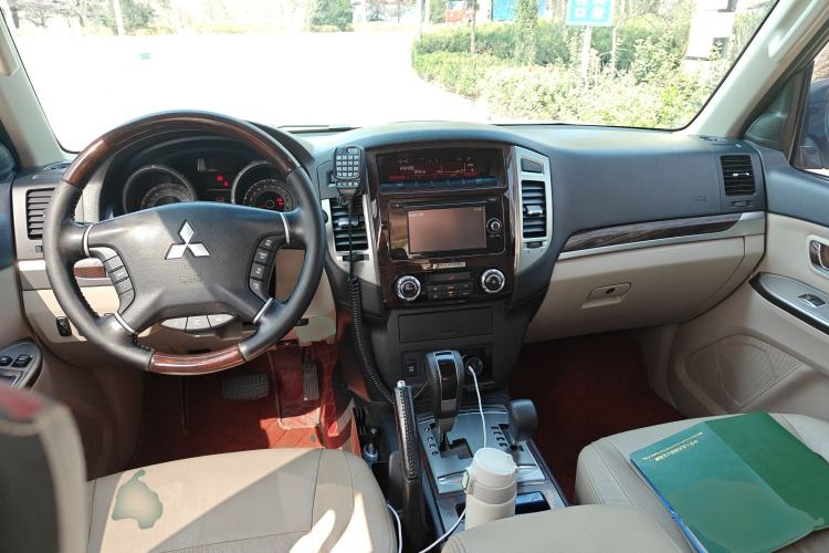 Used Mitsubishi Pajero 2018 V97 3.8L 5-Door GLS Sunroof Single-Difference Model – Middle East
