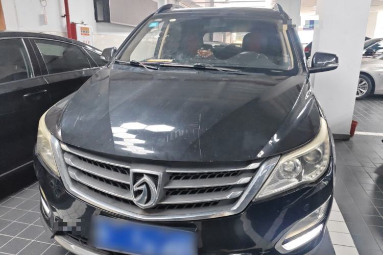 Used Baojun 560 2015 1.8L manual luxury version
