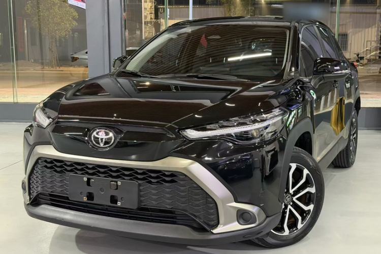 Used Toyota FRONTLANDER 2023 2.0L CVT Luxury Edition