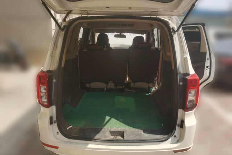 Used Wuling Hongguang 2019 1.5L S Standard Version China VI LAR
