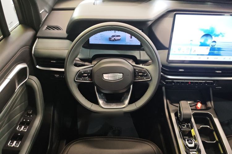 Used Geely Auto Haoyue L 2024 2.0T DCT Prestige Version
