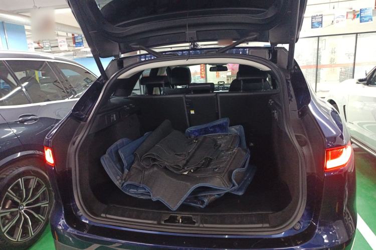 Used Jaguar F-PACE 2016 2.0T Two-Wheel-Drive R-Sport Sport Edition
