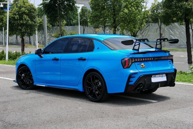 Used Lynk & Co 03 2023 03+ TCR Cyan Front-Wheel-Drive Version
