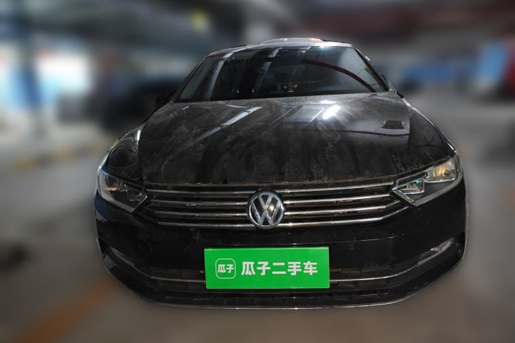 Used Volkswagen Magotan 2017 330TSI DSG Leading Model
