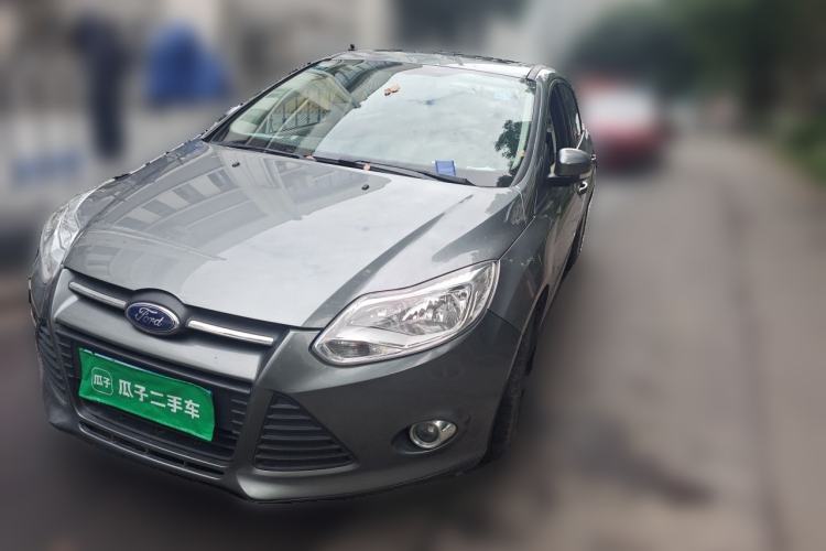Used Ford Focus 2012 Sedan 1.6L Manual Fashion Edition Guazi used car, China used car export, Used car for sale, Used  cars, Cheapest cars for sale