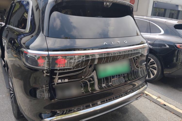 Used Hima AITO M8 2025 Extended-Range Ultra Version 53.4 kWh 6-Seater Edition Rear