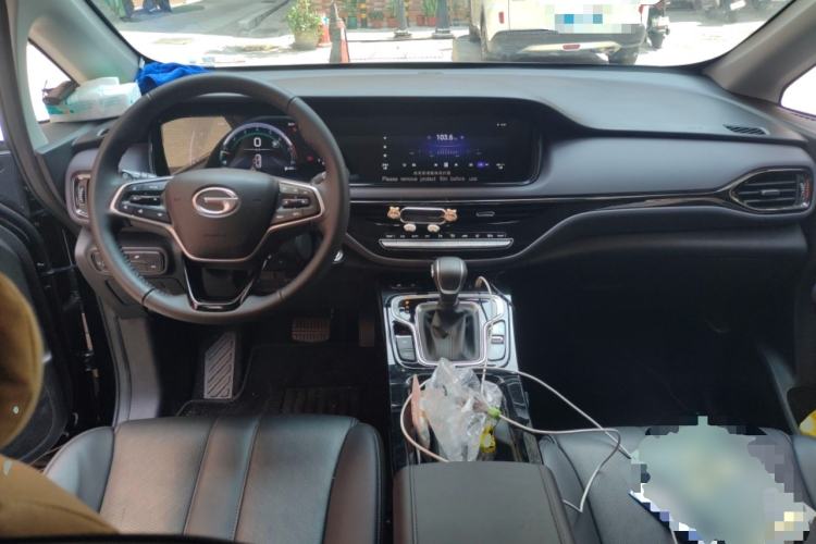 Used GAC Trumpchi M6 2025 Model MAX 270T WDCT Luxury Edition Center Console