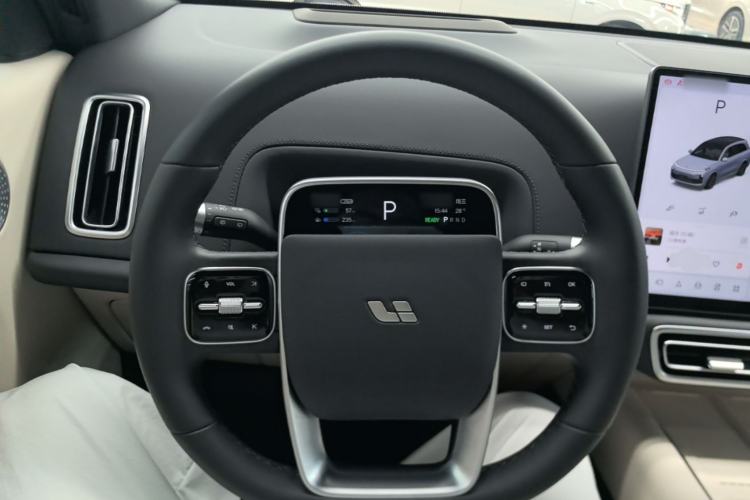 Used Li Auto L8 2025 Ultra Smart Refreshed Edition
