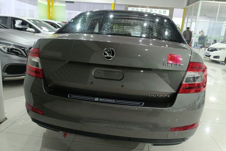 Used Skoda Octavia 2017 1.6L Automatic Chuanxing Edition
