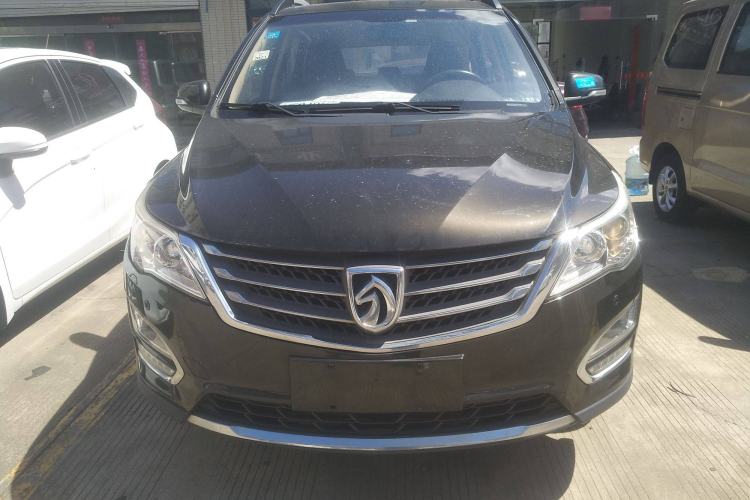Used Baojun 560 2015 1.8L manual luxury version