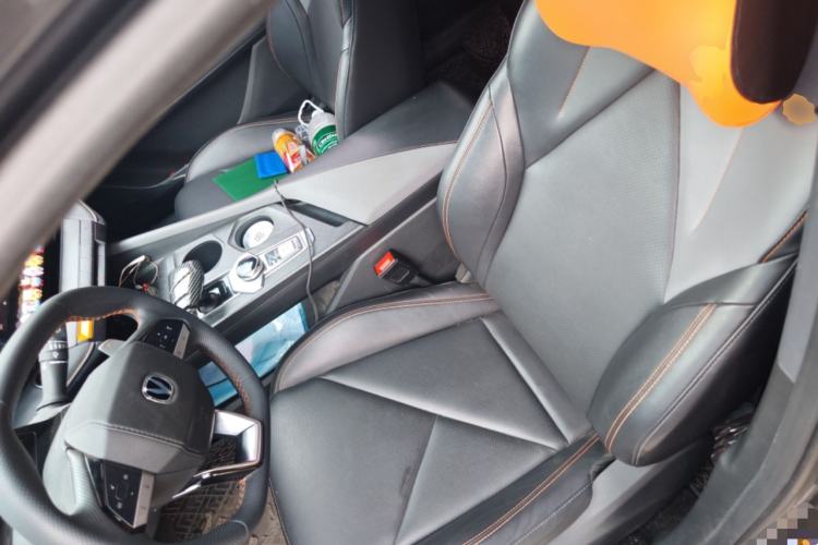 Used CHANGAN UNI-V 2022 1.5T Prestige Version
