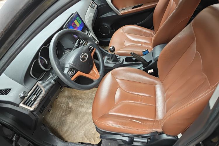 Used Soueast V6 Lingshi 2013 1.5L Manual - Women's Edition
