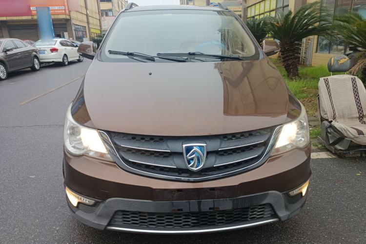 Used Baojun 730 2014 1.5L manual Comfort version 7 seats
