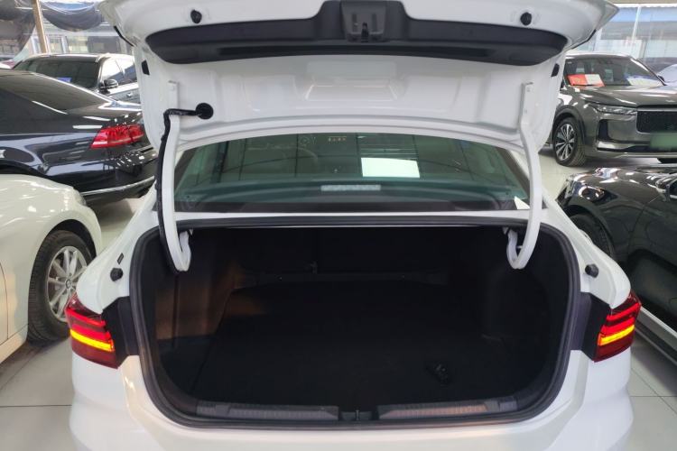 Used Volkswagen Lavida 2019 1.5L Automatic Comfort Edition China VI Standard
