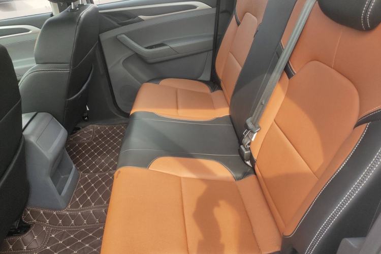 Used SAIC MAXUS T60 2020 2.0T Diesel Manual 4x4 High-Ride Pioneer Edition Long Wheelbase China VI Standard