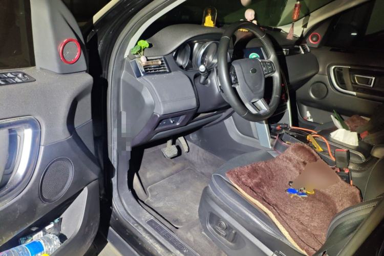 Used Land Rover Discovery Sport 2019 240 PS SE Version China VI Standard
