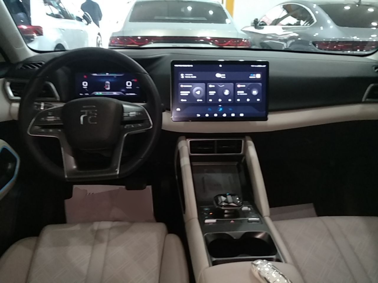 BYD Yuan UP 2024 401KM Beyond Edition — снимка 12