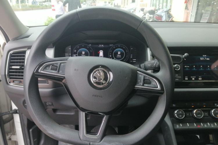 Used Skoda Kodiaq 2019 Restyled TSI330 7-Seater Two-Wheel Drive Comfort Edition China VI Standard Steering Wheel