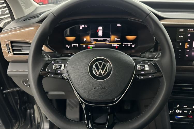 Used Volkswagen Tharu 2022 280TSI Two-Wheel-Drive Luxury Edition Interior 1