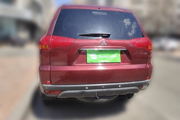 Used Mitsubishi Pajero Sport 2011 3.0L Luxury Navigation Edition
