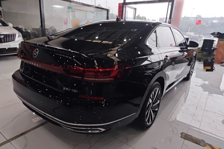 Used Volkswagen Passat 2022 330TSI Starry Luxury Edition
