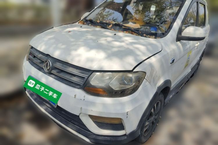 Used Dongfeng Fengon 370 2018 S370 1.5L Manual Luxury 5-Seater