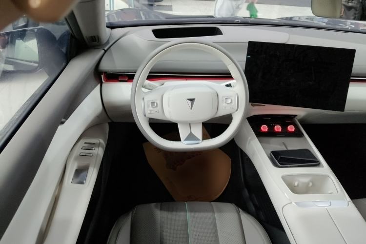 Used Deepal L07 2025 230 Ultra with DeepBlue Intelligent Driving AD PRO Extended-Range Version
