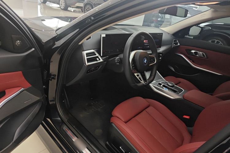 Used BMW i3 2025 eDrive 40 L Midnight Sports Package